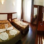 Hotel Club Bayar