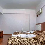 Club Bayar Hotel