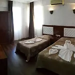 Club Bayar Hotel