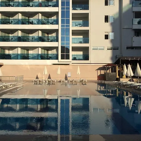 Ξενοδοχείο Club Bayar 4*