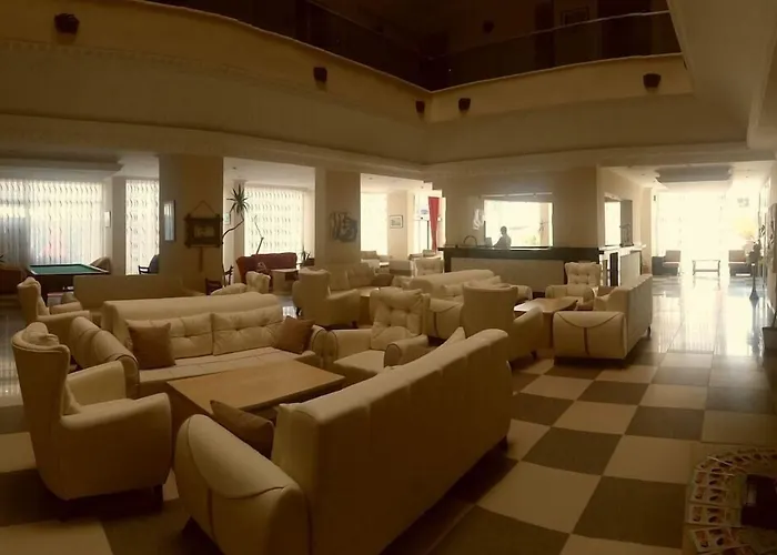 Club Bayar 4* Алания