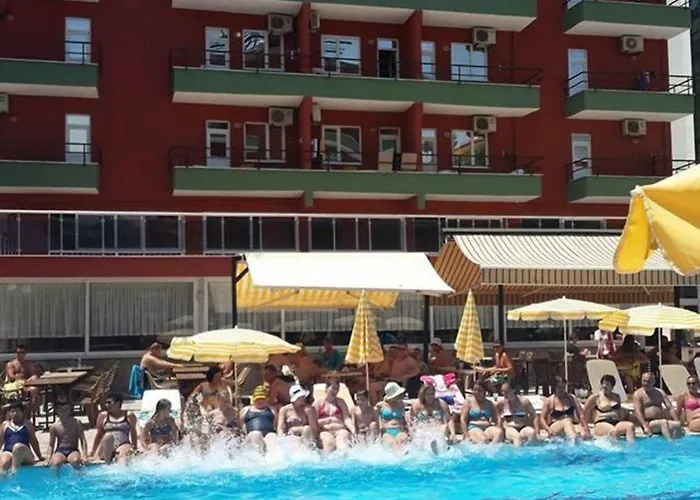Club Bayar Hotel 4*