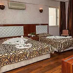 Club Bayar 4*