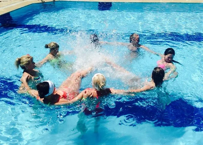 מלון Club Bayar